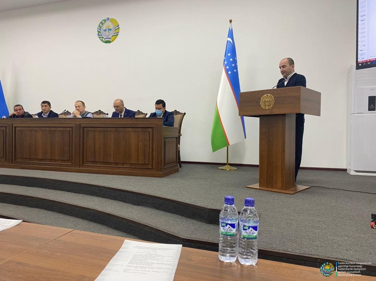 Pandemiya sharoitida yuzaga kelgan eksport faoliyati bilan shug‘ullanayotgan tadbirkorlik subektlari muammolarni bartaraf etish, ishlab chiqarish korxonalari faoliyatini tiklash, mahsulotlar eksportini amalga oshirishda yangi bozor topish maqsadida o‘tkazilayotgan uchrashuvlar to‘g‘risida Pandemiya sharoitida yuzaga kelgan eksport faoliyati bilan shug‘ullanayotgan tadbirkorlik subektlari muammolarni bartaraf etish, ishlab chiqarish korxonalari faoliyatini tiklash, mahsulotlar eksportini amalga oshirishda yangi bozor topish maqsadida o‘tkazilayotgan uchrashuvlar to‘g‘risida